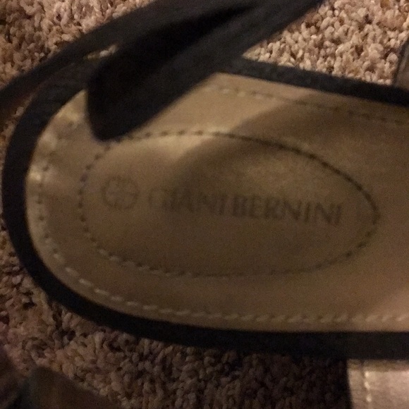 Giani Bernini Wedge Sandals - Picture 6 of 7